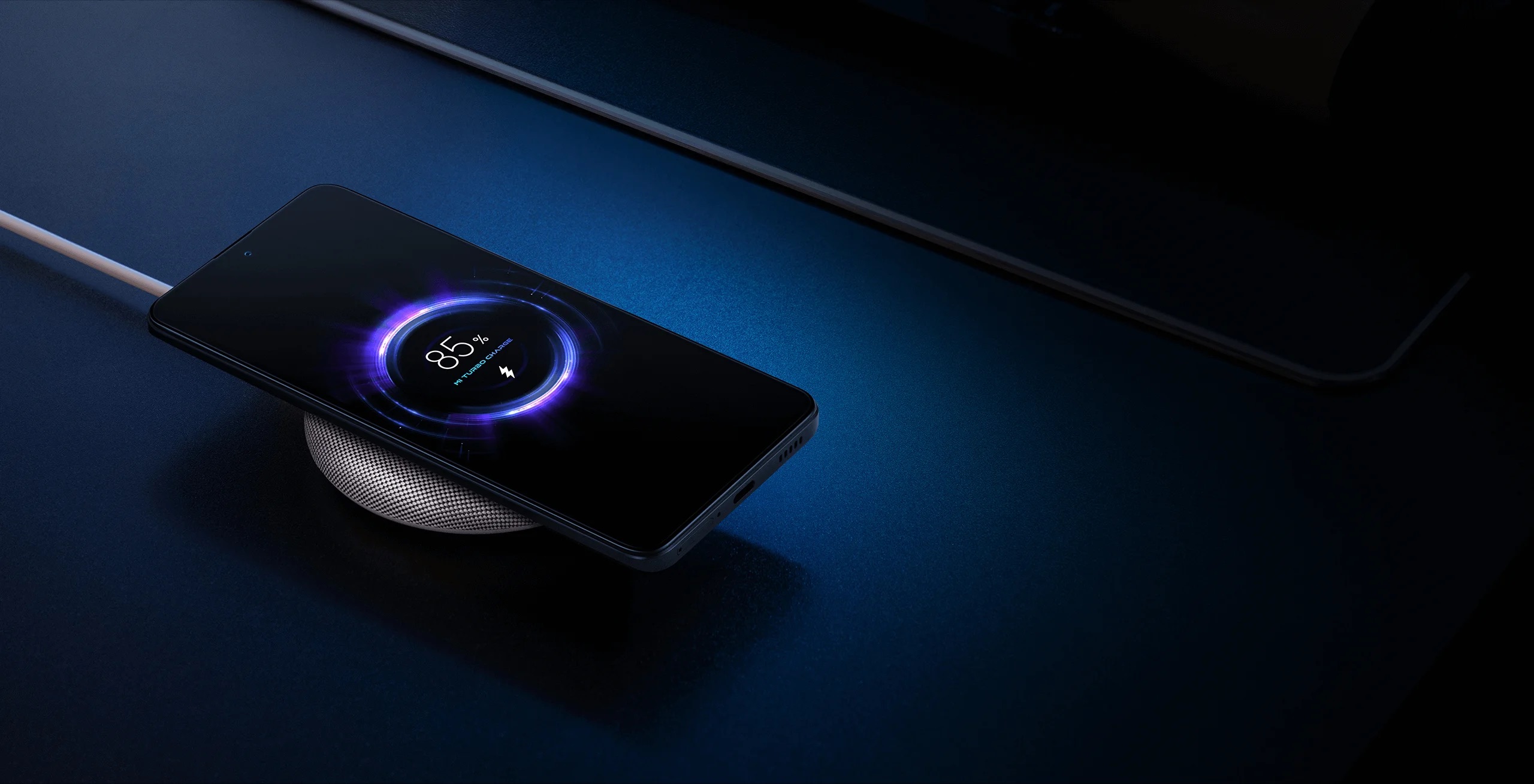 POCO F5 Pro у руці користувача